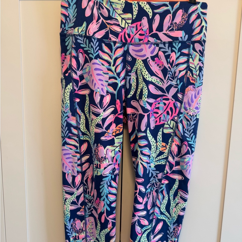 Lilly Pulitzer Luxletic Pants Womens Large Skipper Popover Navy Leggings Capris